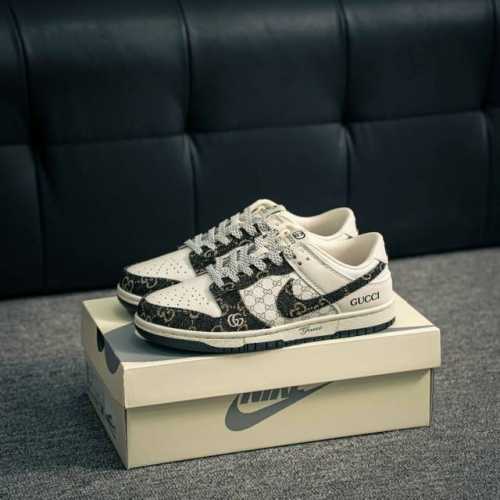 核心私 Nike Dunk 全套原楦原模倾力打造完美版型 独家原厂航空铝磨具打磨大底 鞋头坡度极致还原 无解鞋型 原盒原配 圈内天花板工艺 原厂冲刀 超高清洁度