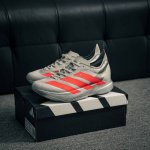 核心私 Adidas Adizero Adios 4 M轻盈跑鞋 耐磨减震专业跑步鞋 冲向目标，一路向前，不断挑战和突破自我 无论是平时训练还是马拉松，让这款A