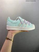 Adidas Originals Superstar 2 百搭舒适 防滑耐磨 低帮 板鞋 女款 薄荷绿色 搭配花蝴蝶配饰搭配双鞋带 货号 Jr1333 号码 3