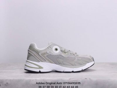 公司级阿迪达斯 Adidas Original Astir 耐磨复古运动休闲鞋 鞋款灵感来自2000年代的跑步款式 鞋面和超大号孔眼进行更新复古色系搭配经典配色