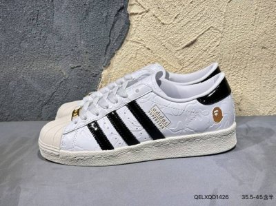 新品上市实拍 Bape X Adidas Superstar Jr2702 贝壳头休闲板鞋尺码：35 36 36.5 37 38 38.5 39 40 40.5