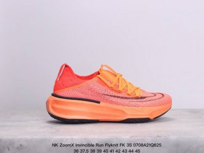 真标nk Zoomx Invincible Run Flyknit Fk 3S 不可战胜3代系列轻量飞织低帮休闲运动慢跑鞋 此鞋专为短跑运动员而生，是为 5 至