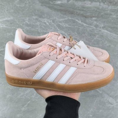 210 放店私 私人订单 Adidas Originals Gazelle 浅粉 全码现货入库！原厂可对比正品参考！原厂工艺！市场口碑爆棚产品！品控无敌 ！外贸