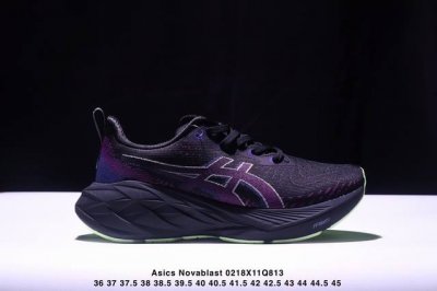 公司级Asics Novablast 4 轻量跑鞋 低帮轻量透气缓震休闲运动跑步鞋 货号:1012B510-401 尺码:36 37 37.5 38 39 39