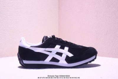 亚瑟士 Asics Ointsuka Tiger Moage Co 亚瑟士 鬼冢虎 复古经典跑鞋 产品从款式颜色造型上体现出追求舒适和细节的完美 鞋类更是推崇手
