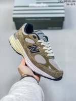 Newbalance 新百伦993系列元祖灰美产老爹鞋总统经典复古运动鞋纽巴伦993总统慢跑鞋 卓越的舒适性与经典风格相得益彰，打造出我们的 Made In U