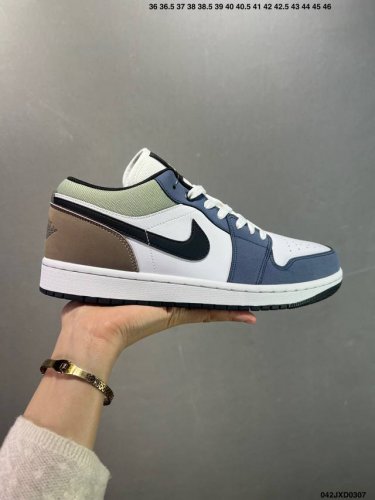 180 公司级Air Jordan 1 Low Aj1乔1低帮休闲板鞋 同步官方配色 市场唯一独家头层皮打造 原鞋原档案开发 原厂皮料 原档冲孔鞋头 正确满胶鞋