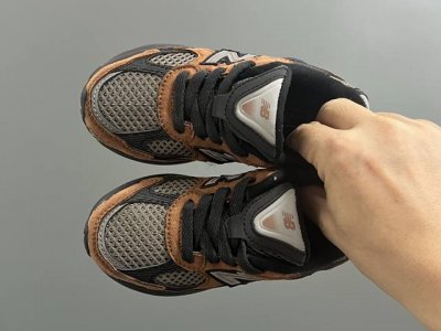 牛B新款2010网面鞋带款儿童老爹鞋 Size：24-36码 经典Nb2010款式 网面设计，透气舒适不闷脚 老爹款式，百搭又时髦