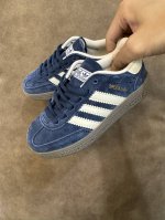 新色出货 Ad德训三代新款Handball Spezial儿童手球鞋休闲鞋 Size：24-37码 超百搭的新款德训 优质猪八革面料，质感满分 橡胶耐磨防滑大底