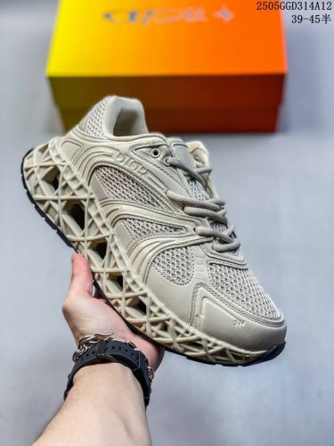 dior 迪奥 高奢品牌 彰显高级气质 Dior 运动鞋低帮系列复古休闲鞋时尚慢跑鞋厚底老爹鞋圆头系带 运动跑鞋 生活休闲鞋 男款 时髦单品 时尚百搭 复古老爹