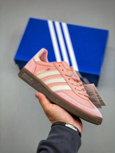 adidas Handball Spezial 阿迪达斯经典款反毛皮复古休闲板鞋 粉白生胶 Ji2646 尺码：36-45 半