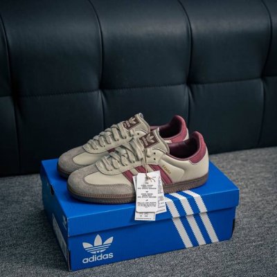 核心私 adidas Samba Og 桑巴舞街头系列德训运动板鞋 采用固色翻毛皮组合牛剖革鞋面材质 外置正确3层组合围条加厚烟胶橡胶大底 货号 Id1482