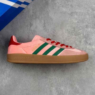 本地 核心私 阿迪达斯 Adidas Originals Gazelle Indoor W 樱花粉绿丝绒三叶草休闲防滑耐磨低帮板鞋 鞋头出色设计 塑就出众贴合感