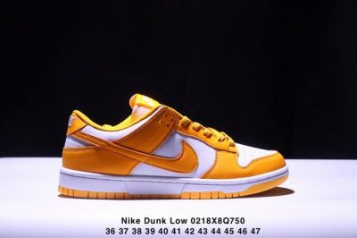 耐克Nike Dunk Low 板鞋 Sb系列经典百搭休闲运动板鞋。加厚鞋舌的填充，使舒适性大大提升，同时也更方便穿脱中底部分则加入了脚感柔软舒适Zoomair