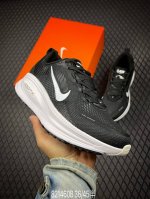b Nike Vomero 18X 轻盈跑鞋 公司级顶级版本 Nike Vomero 18 舒适百搭防滑耐磨 低帮 休闲跑步鞋男女同款 货号：Hm6804 10