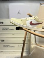 公司级头层皮乔丹Air Jordan 1 Low Aj1低帮系列篮球鞋 官方同步配色 原装级产物 #拒绝公底 立体鞋型 细节完美 高清洁度Hv6530 Qw74