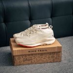 230 核心私 Nike Pegasus Trail 5 Gtx Next Nature 越野跑步鞋 登月兼顾迅疾外观和稳固脚感 后跟覆面和中足动态支撑巧妙融合