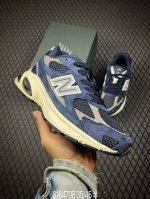 b 公司级Nb New Balance 2010系列 新百伦经典复古休闲运动板鞋 以Encap中底配以升级版 N-Ergy缓震物料 鞋面则采用特色的柔软麂皮搭以