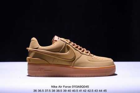 Nike Air Force 1 ’07 Low 空军飞勾一号低帮百搭休闲运动板鞋。柔软、弹性十足的缓震性能和出色的中底设计，横跨复古与现代的外型结合，造就出风 - 点击图像关闭