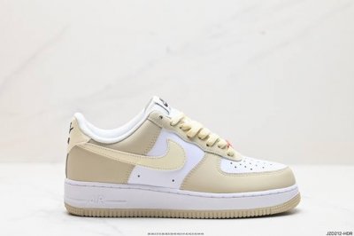 公司级nike Air Force 1 Low Lv8 Bg 空军一号低帮百搭休闲运动板鞋。柔软、弹性十足的缓震性能和出色的中底设计，横跨复古与现代的外型结合，