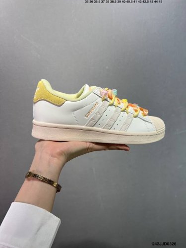 140 adidas Originals Superstar 定制配色 定制贝壳头休闲板鞋 独家控货 平台正单 全鞋百分百原材料 全鞋电脑针车 Logo针车间距