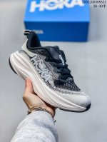 Hoka One One 男女款 Skyflow 公路缓震跑步鞋 轻量透气缓震回弹 尺码：见图 编码：02Jgd388A22