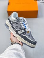 公司级 路易威登 Louis Vuitton Lv路易威登板鞋 帆布风化彩绘系列 牛仔布加皮 深浅灰 时尚运动鞋 潮厚底板鞋 驴牌 男鞋。舒适防滑底和百搭性霸屏