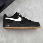 本地 核心私 公司级耐克Nike Air Force 1“07空军一号低帮百搭休闲运动板鞋 柔软、弹性十足的缓震性能和出色的中底设计，横跨复古与现代的外型结合，