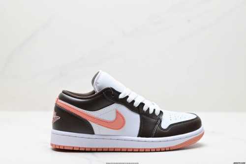 260 公司级Nike Air Jordan 1 Low aj1乔1低帮休闲板鞋 同步官方配色 头层皮打造 正确满胶鞋垫 四线拉帮 原厂织唛标 鞋舌高弹海绵填充