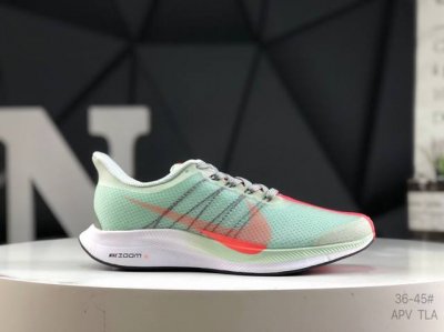 真标带半码耐克 Nike Zoom Pegasus 35 Turbo 登月35代 网纱透气缓震疾速跑鞋。 官方货号：Aj4114 062 Size：36-45