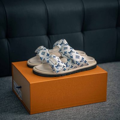 核心私 Louis Vuitton ｜路易威登2025Ss最新春夏款 村上隆 Takashi Murakami X Louis pool pillow Comf