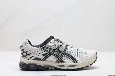 公司级Asics Gel-Kahana 8 亚瑟士经典户外跑鞋如今机能风和户外风吹得正劲 这款Gel-Kahana 8便是主打Urban Outdoor机能越野