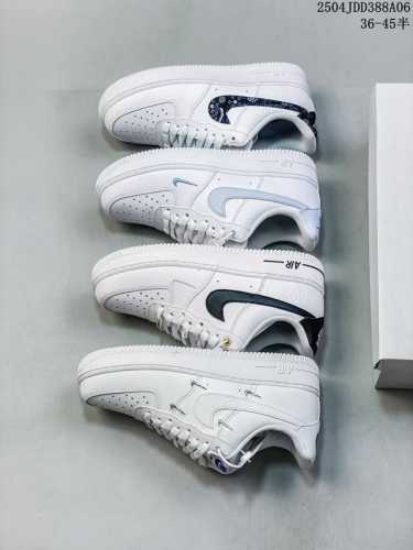 公司级带半码 耐克Nike Air Force 1“07空军一号低帮百搭休闲运动板鞋。柔软、弹性十足的缓震性能和出色的中底设计，横跨复古与现代的外型结合，造就出