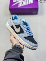 公司级耐克Nike Sb Dunk Low复古低帮 头层皮 休闲运动滑板板鞋。采用脚感柔软舒适Zoomair气垫，有效吸收滑板等极限运动在落地时带来的冲击力，为