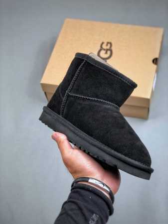 新货ugg Classic Mini 官方经典款 羊皮毛一体高品质 15Mm外跟+2Cm内增高 短筒雪地靴 采用tpu模压定型翻毛皮鞋面材质 内嵌人造卷曲羊毛毛 - 点击图像关闭