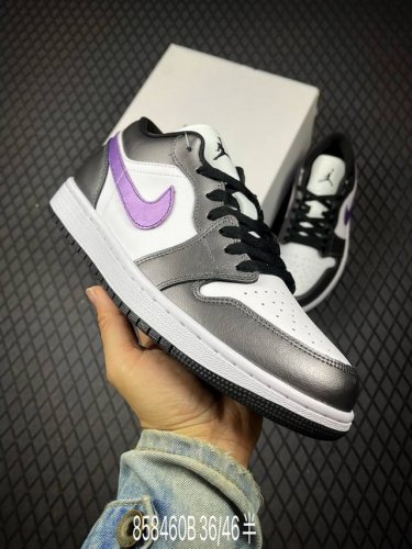 B Air Jordan 1 Low Aj1 乔1暗夜紫 低帮文化休闲运动板鞋 Hj5910-105 尺码：36 36.5 37.5 38 38.5 39 40