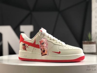 300 耐克 Nike Air Force 1 ’07 空军一号低帮百搭休闲运动板鞋。 官方货号：Df0188-048 尺码：36-45（半）Avp Lja