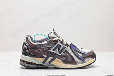 公司级New Balance M1906系列复古单品宝藏老爹鞋款 公司级版本复古元素叠加 质感超级棒 楦版型材料细节做工精细 作为Nb最经典的档案鞋型之一 与2