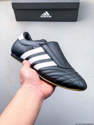Adidas Originals Taekwondo 跆拳道薄底鞋 Taekwondo Adidas Originals薄底鞋家族 从专业赛场到时尚前沿 开启多