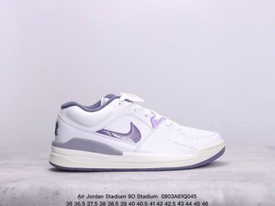 air Jordan Stadium 9O Stadium jordan Stadium 90充满了对tinkerhathield 原创设计的致敬，包括中足网状
