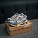 核心私 Asics T Gel- Kayano 14 亚瑟士户外风低帮休闲运动跑步鞋 货号：1203A537-102 尺码：36 37 37.5 38 38.5