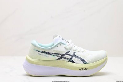 公司级asics 亚瑟士magic Speed 4稳定跑鞋鞋面采用双层提花网面设计，提高包裹性和透气性，后跟搭载稳定系统科技t-Gel提升整体支撑力和结构感，减
