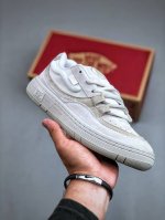 Vans Rowan 2 二代滑板鞋 “专业职业滑板运动鞋，第二代终于出货”小众鞋型，专业滑手看过来！内置减震气垫，防滑华夫格大底！ 尺码：35-44 半