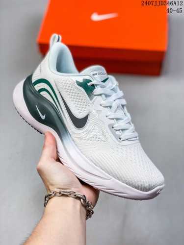 耐克nike Air Zoom Winflo 11X登月系列网透面气 训跑练步鞋 内置zoom气垫 脚回感弹感受非常直接。 货号：Fj9509 尺码： 40 4