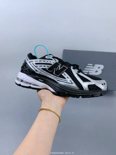 公司级New Balance M1906系列 复古单品宝藏老爹鞋款 公司级 复古元素叠加 质感超级棒 楦版型材料细节做工精细 作为Nb最经典的档案鞋型之一 与