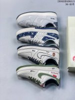 海外限量发售！公司级Nike Air Force 1 '07 Low “Supreme联名 军绿红标”空军一号 低帮 运动鞋 休闲鞋 折边针车 工艺难度大 原楦