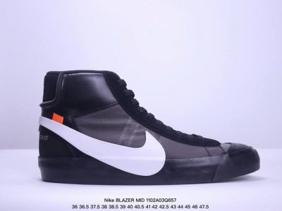 真标带半码Nike Blazer MID x Nike Blazer 开拓者联名解构 双勾中帮板鞋 鞋身中帮设计的皮革鞋面，该鞋型也是完美适应秋冬穿搭的百搭款，