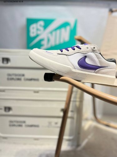 耐克Nike Sb Force 58 运动滑板鞋 这是一款将前沿创新带入街头的单品 它具有硫化杯底 具有出色的耐用性和灵活性 使用柔软皮革和帆布拼接 在饰面上放