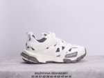 Balenciaga 巴黎世家 男女鞋升级品质版，原版一致配件防尘袋及附送鞋带，全部采用原档案原楦数据开发，1:1比例克重，原装全掌升级乳胶鞋垫设计，市面最为正