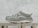 Hoka One One Ora Primo 内里薄绒 秋冬季保暖半拖 实拍首发 这款鞋无论从脚感上 设计上都是当 顶流 极具穿搭属性 时尚感很足 外型设计相当